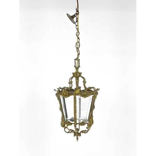 1401 - A 20thC pendant light of hexagonal lantern form. Approx. 18