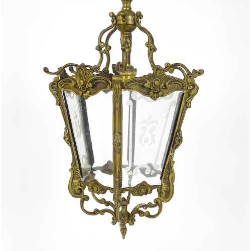 1401 - A 20thC pendant light of hexagonal lantern form. Approx. 18