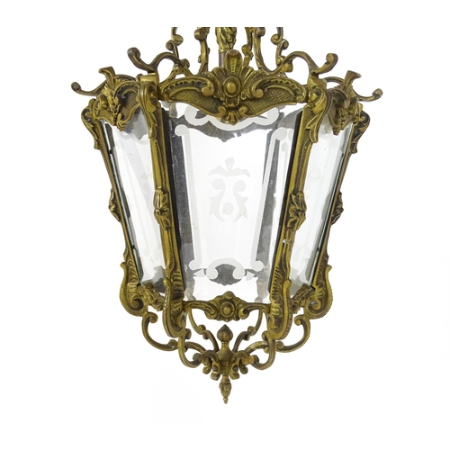 1401 - A 20thC pendant light of hexagonal lantern form. Approx. 18