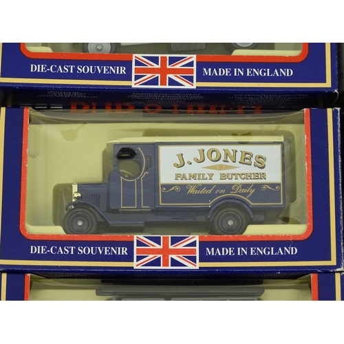 961 - Toys: A quantity of assorted die cast scale model vehicles to include Lledo Days Gone 1939 Ford Fire... 