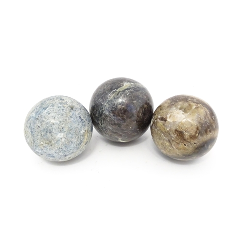 1104 - Natural History / Geology Interest: Three polished hardstone specimen spheres to include a labradori... 