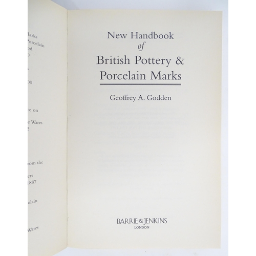 2060 - Books: A quantity of ceramics reference books comprising New Handbook of British Pottery & Porcelain... 