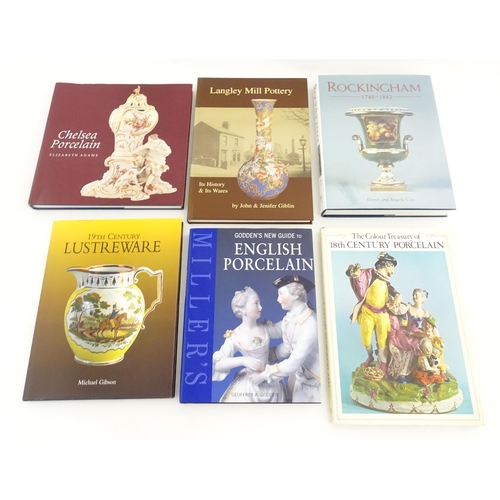 2084 - Books: A quantity of ceramics reference books comprising Godden's New Guide to English Porcelain by ... 