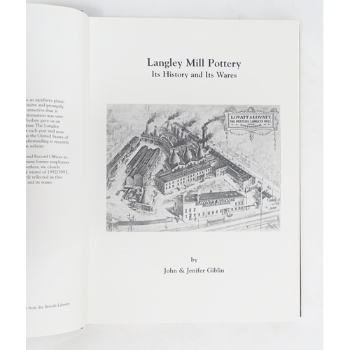 2084 - Books: A quantity of ceramics reference books comprising Godden's New Guide to English Porcelain by ... 