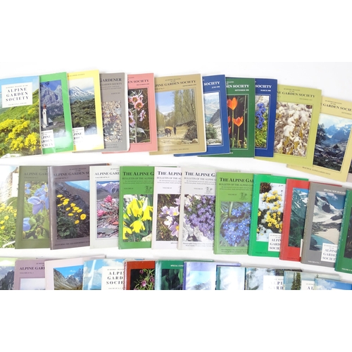 2056 - Books / Periodicals - Botany interest : A large quantity of the Quarterly Bulletin of the Alpine Gar... 