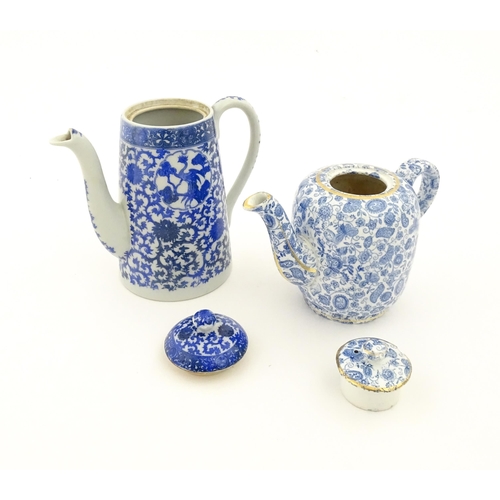 107 - A blue and white teapot with floral, foliate and insect decoration. Together with a blue and white h... 