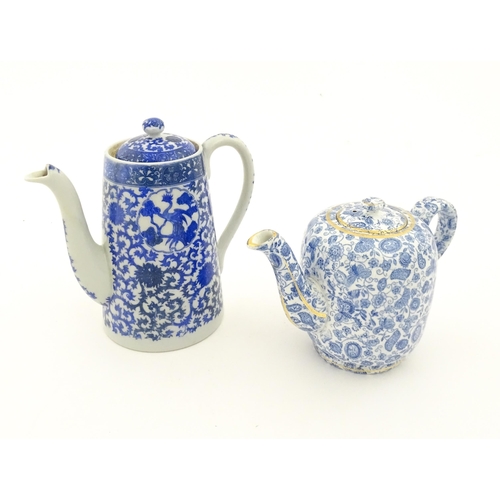 107 - A blue and white teapot with floral, foliate and insect decoration. Together with a blue and white h... 