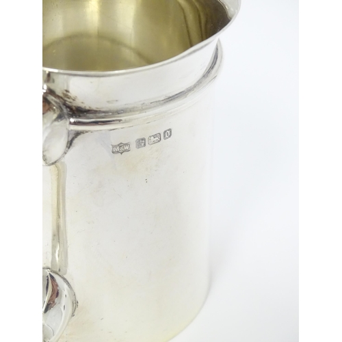 315 - A silver Christening mug hallmarked Sheffield 1906, maker Mappin & Webb. Approx. 3 1/2