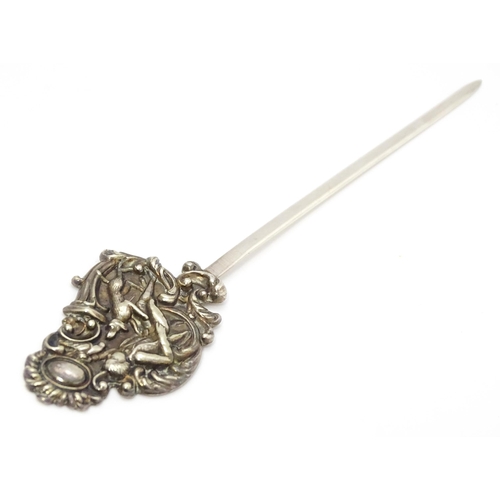 427 - A Continental white metal skewer / letter opener. Approx. 8 1/2