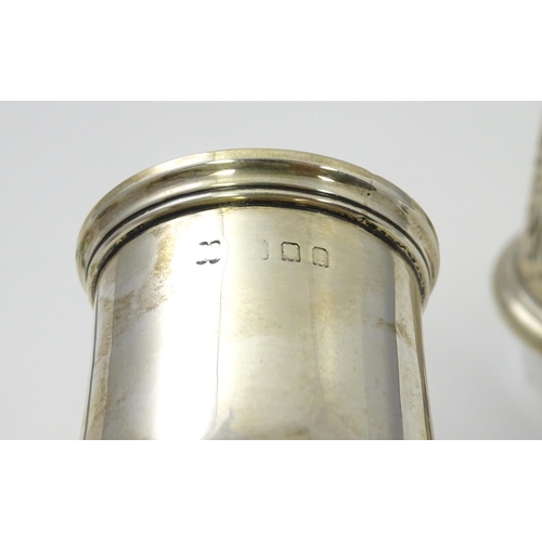 248 - A large silver caster hallmarked London 1924, maker J. Parkes & Co. Approx. 9