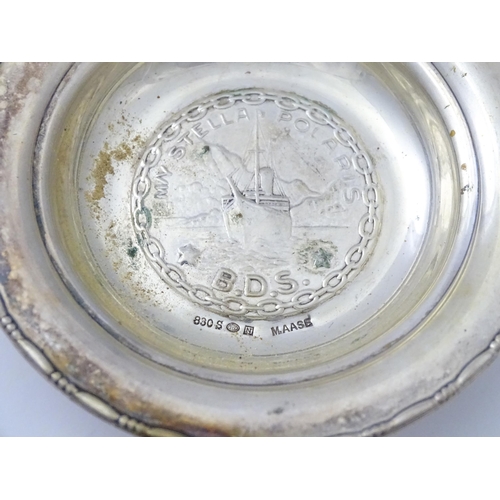 251 - A Continental .830 silver souvenir pin dish with image to centre of Motor Yacht Stella Polaris. Appr... 