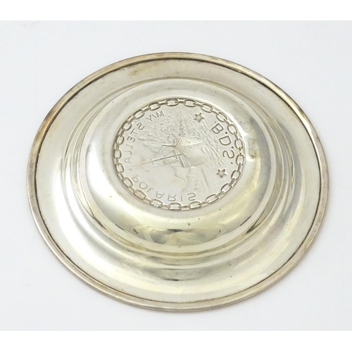 251 - A Continental .830 silver souvenir pin dish with image to centre of Motor Yacht Stella Polaris. Appr... 