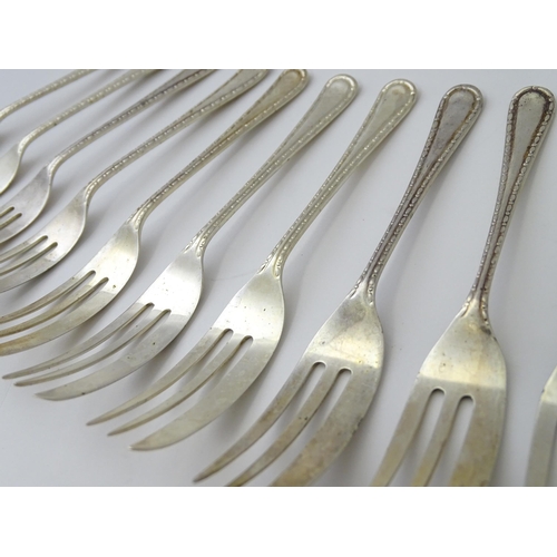 295 - A set of twelve silver cake / pastry forks, hallmarked Sheffield 1947, maker Viner’s Ltd. - Approx. ... 