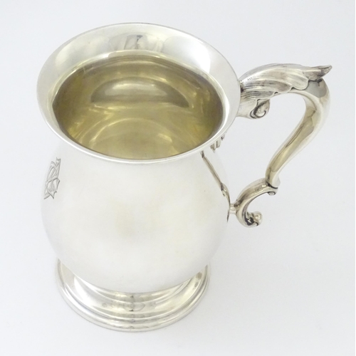 326 - A silver tankard hallmarked Sheffield 1933 maker James Deakin & Sons. Approx 5 1/4