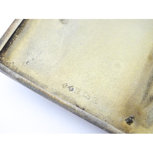 333 - An Art Deco silver cigarette case with gilded interior, hallmarked Birmingham 1931, maker Frederick ... 