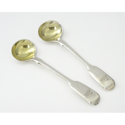 365 - A pair of silver Fiddle pattern salt spoons, hallmarked London 1836, maker John James Whiting. Appro... 