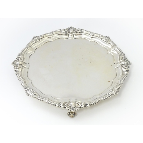 447 - A silver salver hallmarked London 1927, maker Goldsmiths & Silversmiths Co. Ltd. Approx. 11 1/4