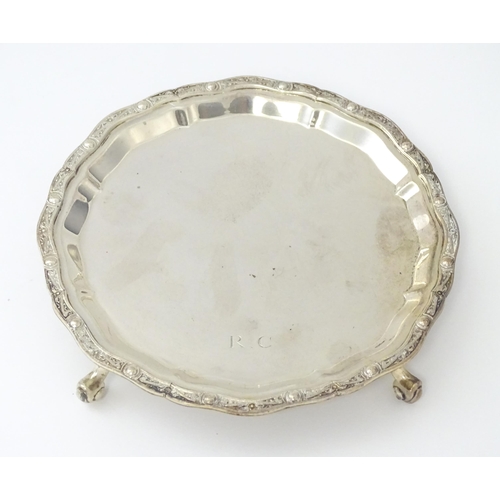 465 - A silver card tray hallmarked Birmingham 1964, maker Garrard & Co. Ltd. Approx. 6 1/4