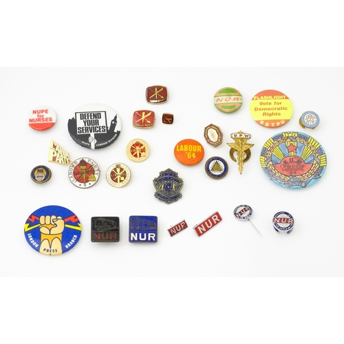 790 - Trade Union Interest: a quantity of assorted badges, pins, etc. to include a silver National Union o... 