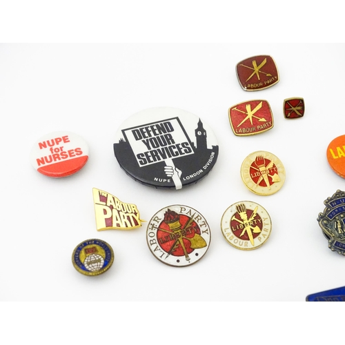 790 - Trade Union Interest: a quantity of assorted badges, pins, etc. to include a silver National Union o... 