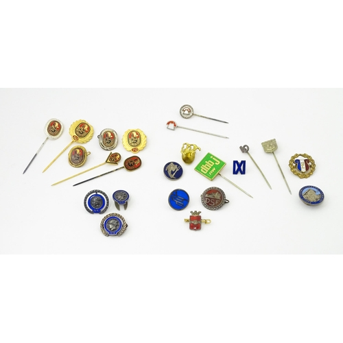 792 - Trade Union Interest: a quantity of assorted badges, pins, etc. to include silver examples, IG Chemi... 