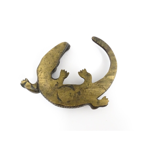 1054 - A 20thC cast bronze model of a crocodile / alligator. Approx. 5 1/4