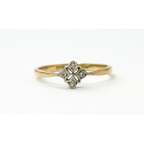 530 - A 9ct gold ring with diamonds Ring size approx. P 1/2