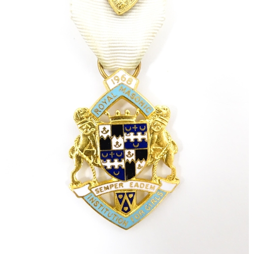 1262 - Freemasonry / Masonic Interest: A gilt metal and enamelled Masonic medal / badge titled Steward, Roy... 