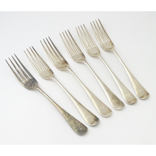 259 - A set of six silver dessert forks hallmarked Sheffield 1915, maker James Dixon & Sons Ltd. Approx. 7... 