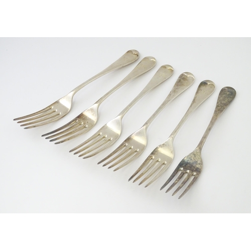 259 - A set of six silver dessert forks hallmarked Sheffield 1915, maker James Dixon & Sons Ltd. Approx. 7... 