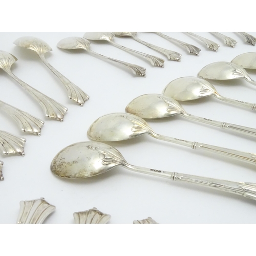 442 - A quantity of Victorian silver Albany pattern cutlery / flatware comprising tablespoons, dessert spo... 