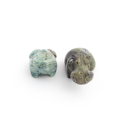 1091 - A Chinese carved turquoise model of a toad Together with a carved soapstone model of a hippopotamus.... 