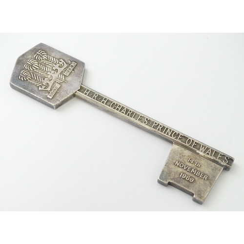 511 - A limited edition silver Medallion Key commemorating the 21st Birthday Coming of Age 14 November 196... 