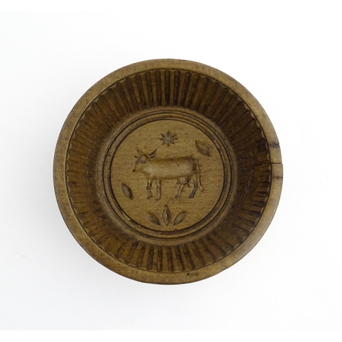 1180 - Treen : A 19thC sycamore flummery / pudding bowl / mould of circular form, having an interior with v... 