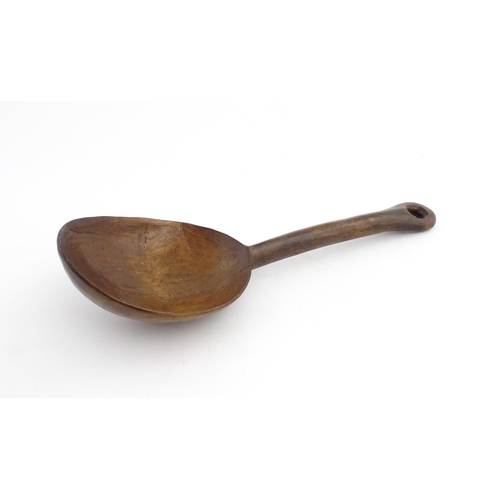 1187 - Treen : A 19thC large walnut ladle. From the A. J. Levi Collection, no. 1194, label under. Approx. 1... 