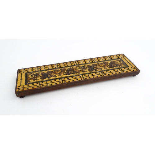 1214 - Treen: Three Tunbridge ware cribbage boards with central floral decoration. Largest approx. 10