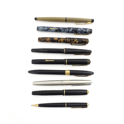 1274 - A quantity of mid 20thC fountain pens, comprising a Sheaffer Statesman Snorkel (Australia), a Sheaff... 