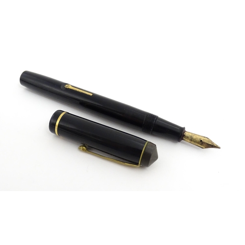 1274 - A quantity of mid 20thC fountain pens, comprising a Sheaffer Statesman Snorkel (Australia), a Sheaff... 