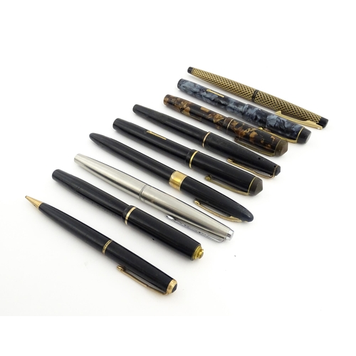 1274 - A quantity of mid 20thC fountain pens, comprising a Sheaffer Statesman Snorkel (Australia), a Sheaff... 