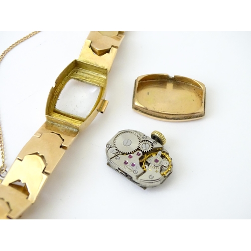 749 - A 14ct gold cased ladies wristwatch by Doxa with 14ct gold strap. Approx. 1/2