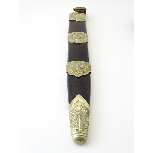 804 - Militaria : a 20thC British Army Pipe Major's dress dirk by Mole , Birmingham, the 11 3/4