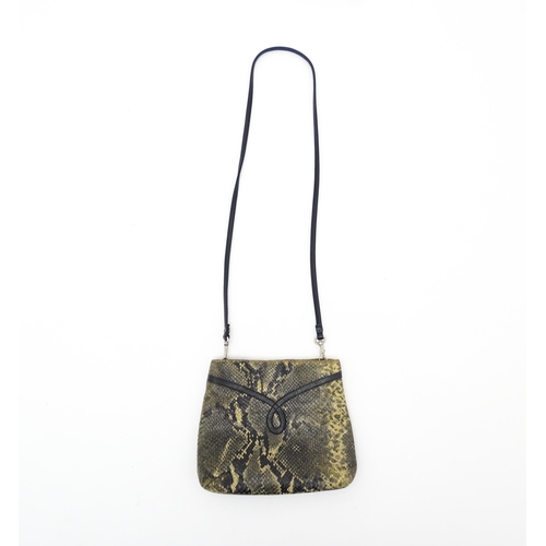 1403 - Vintage fashion / clothing: A brown lizard skin handbag with tan suede lining. Together with a snake... 