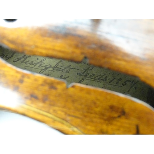 1376 - Musical Instrument: an early 19thC violin, the interior bearing labels 'Repaired by H. Pickard 137 K... 