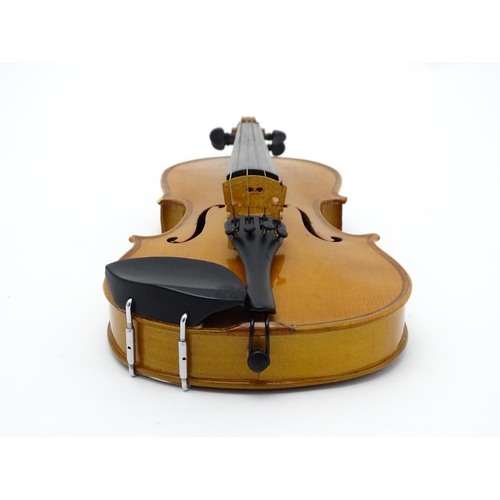 1378 - Musical Instrument: a late 20thC student 3/4 scale violin, bearing interior label 'The Buckingham Vi... 