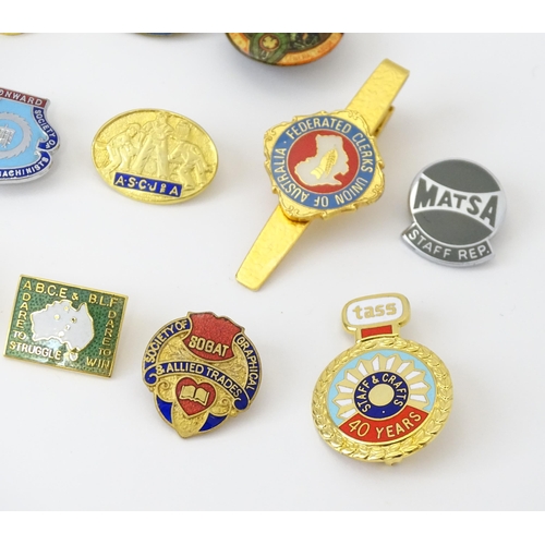 769 - Trade Union Interest: a quantity of assorted badges, pins, etc. to include National Society of Brush... 