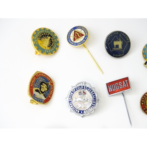 770 - Trade Union Interest: a quantity of assorted badges, pins, etc. to include National Union of Gold Si... 