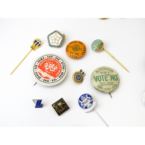 774 - Trade Union Interest: a quantity of assorted badges, pins, etc. to include Regular Chimney Cleaners ... 