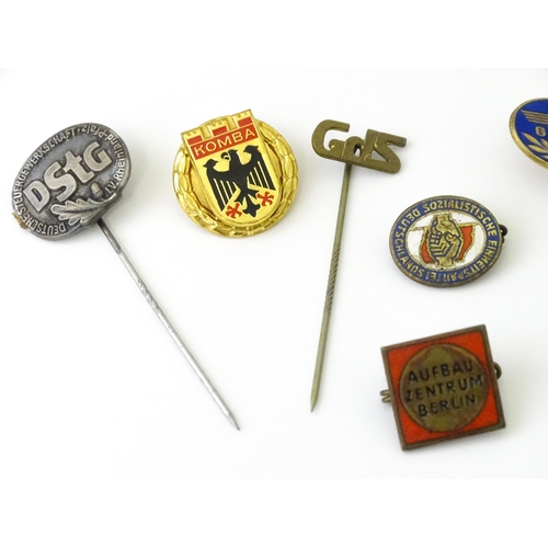 778 - Trade Union Interest: a quantity of assorted badges, pins, etc. to include TUC Guyana, Aufbau Centru... 