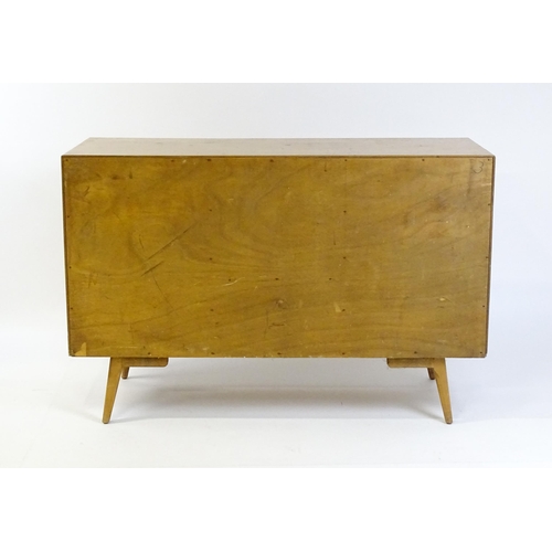 1751 - A mid-century Everest oak sideboard, no. 1003C for Maples. Maples label to drawer. Approx. 35