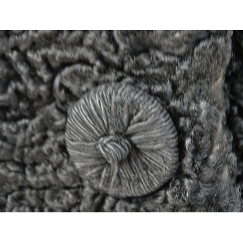 307 - Vintage fashion / clothing: A beaver lamb / mouton fur style coat, button fastening to the front, bu... 